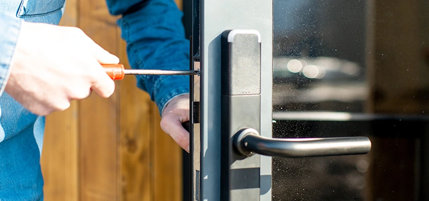 Aluminium Door Lock Replacement in West Modesto, California