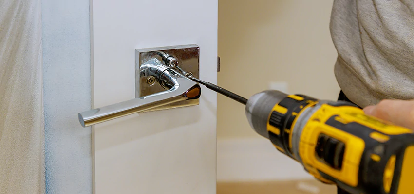 After-hours Locksmith  For Lock Troubleshooting in West Modesto, California